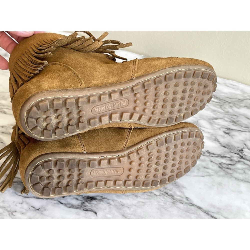 Minnetonka Fringe Moccasin Ankle Boots Brown Suede Southwestern Tie Boho 7.5 - Picture 2 of 9